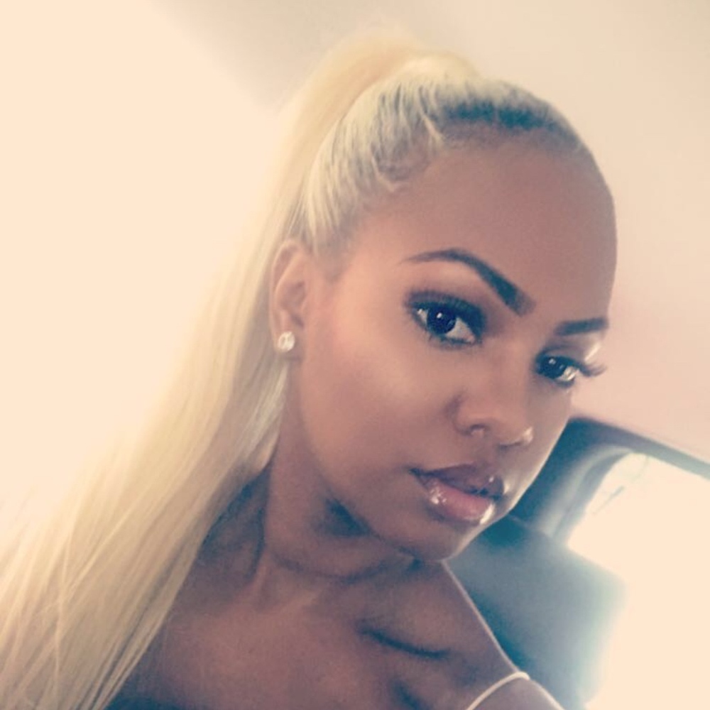 Meet your Posher, Karena